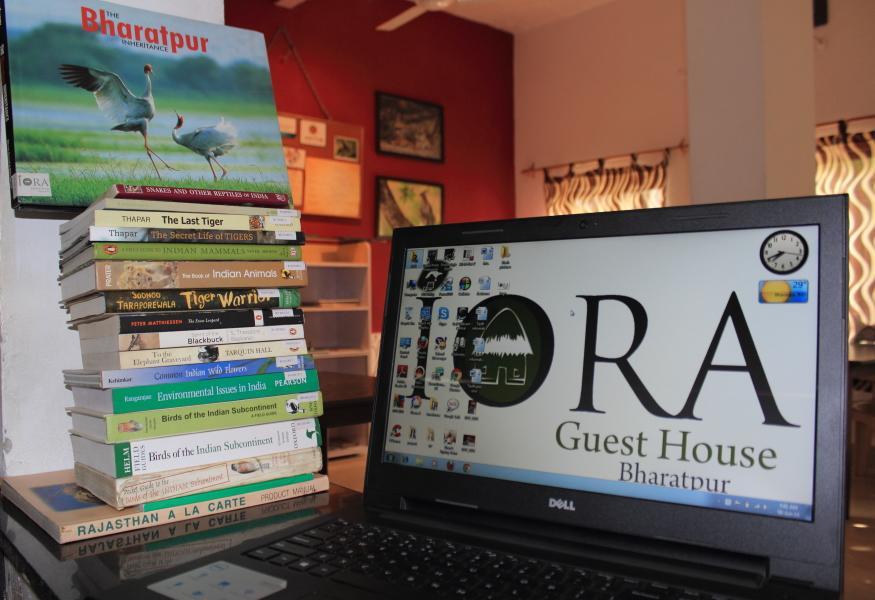 Iora Guest House Bharatpur Exterior photo